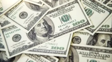 تحديثات الصرف.. سعر الدولار أمام الجنيه في البنوك المصرية قبل بدء التداولات